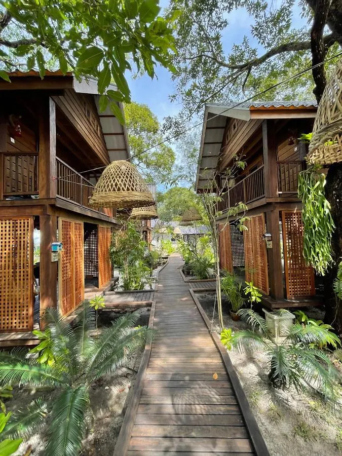 Gasthof Hotel The Temak Tree House Pantai Cenang  Ma­lay­sia